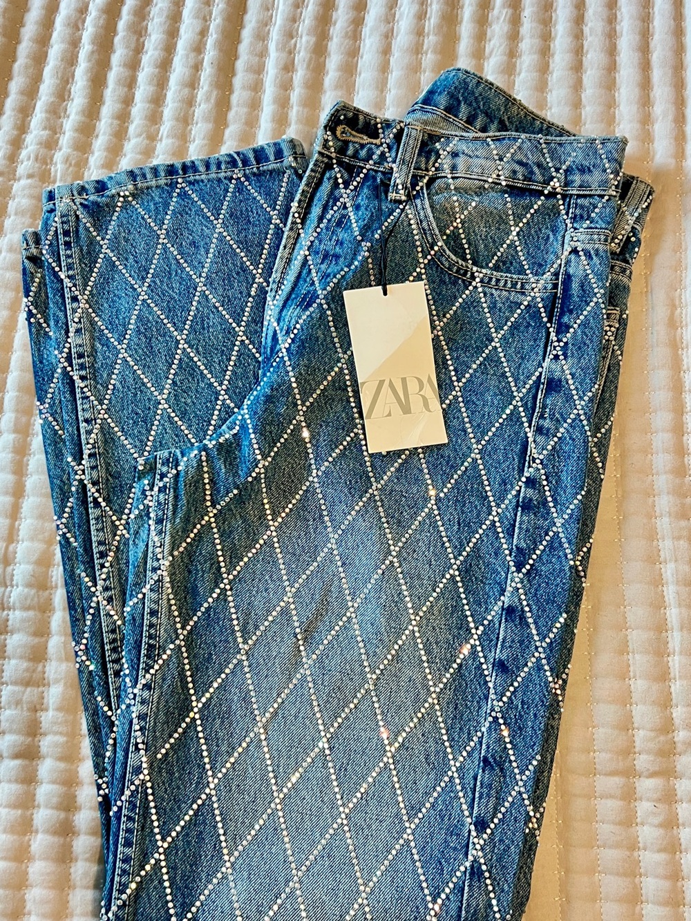 Zara Blue Denim Jeans with White Diamond Stud Pattern - Picture 5 of 5